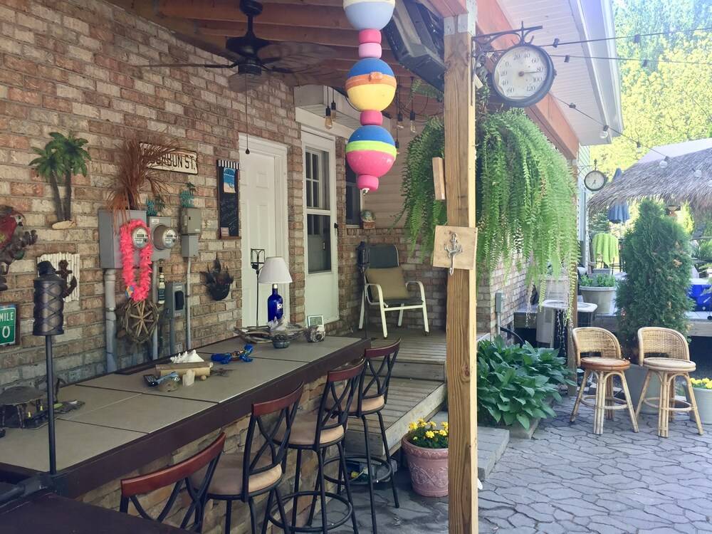 The Harsens Island Getaway Resort - photo 59