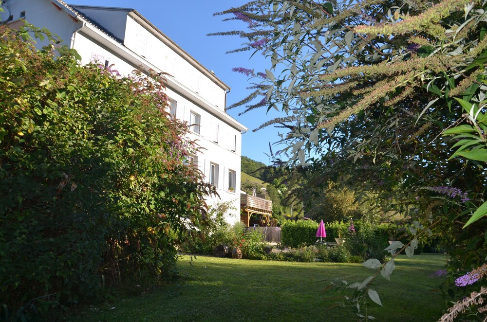 Le Panoramic - carbon neutral hotel in Allevard
