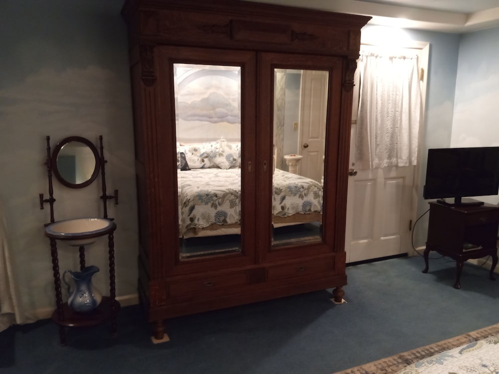 All Season's Groveland Inn - photo 8