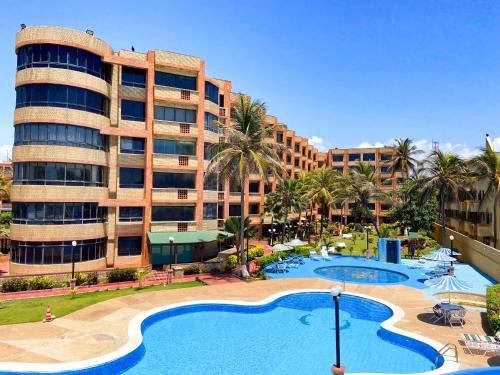Apartamento en tucacas Cocotero mar 2 con la playa a tus pies — 4-Star Luxury Hotel in Tucacas, Venezuela