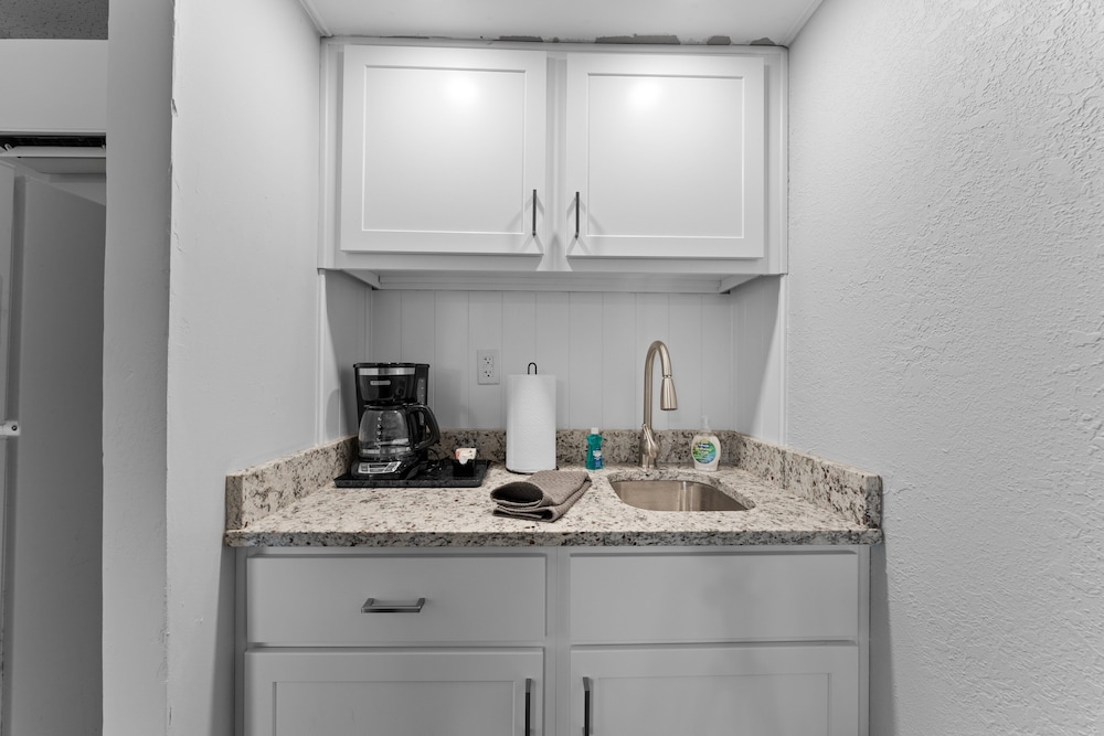 Silver Cove Resort on Table Rock Unit 1 - photo 16