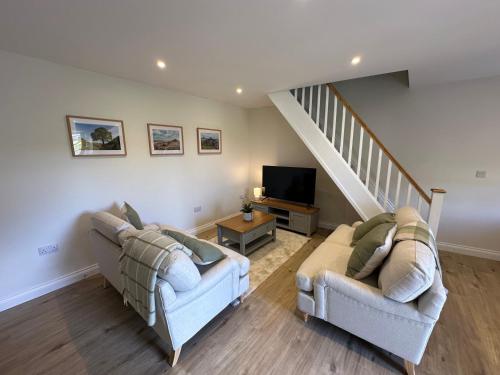 Duckhouse — Stannington — photo 4