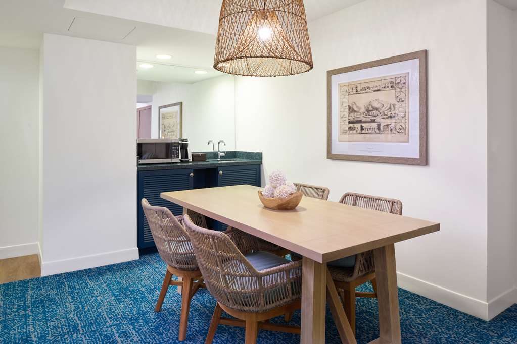 Outrigger Reef Waikiki Beach Resort - photo 135