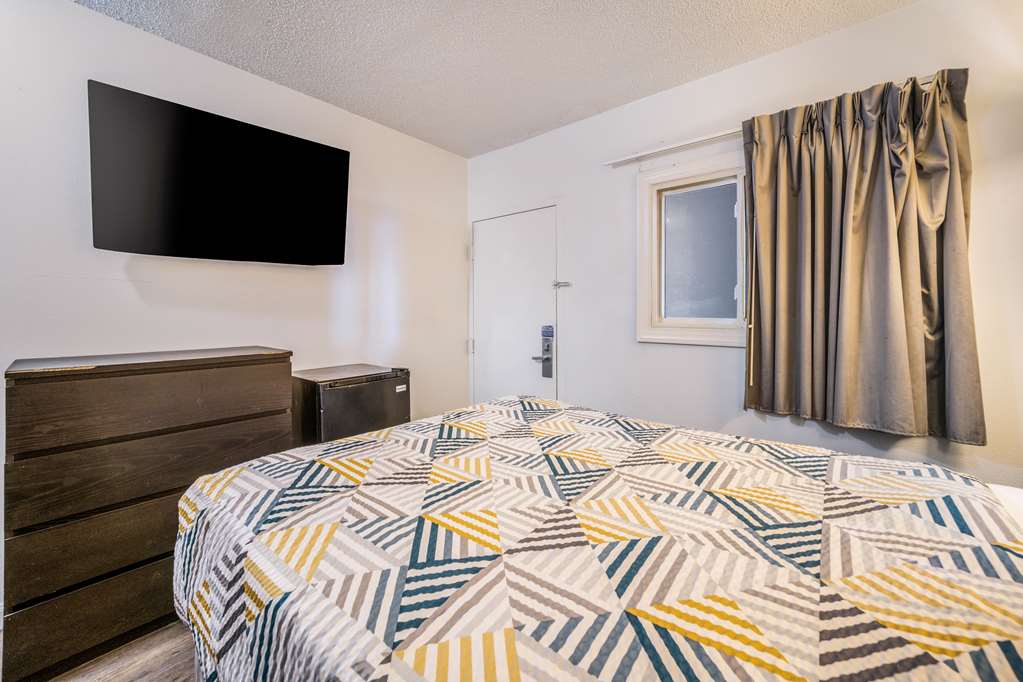 Motel 6 Toms River NJ Near Seaside Heights - photo 22