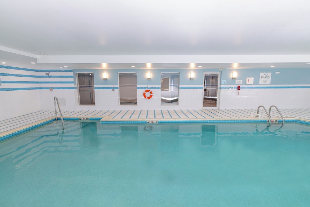 Holiday Inn Express Hotel of Neptune by IHG - photo 84