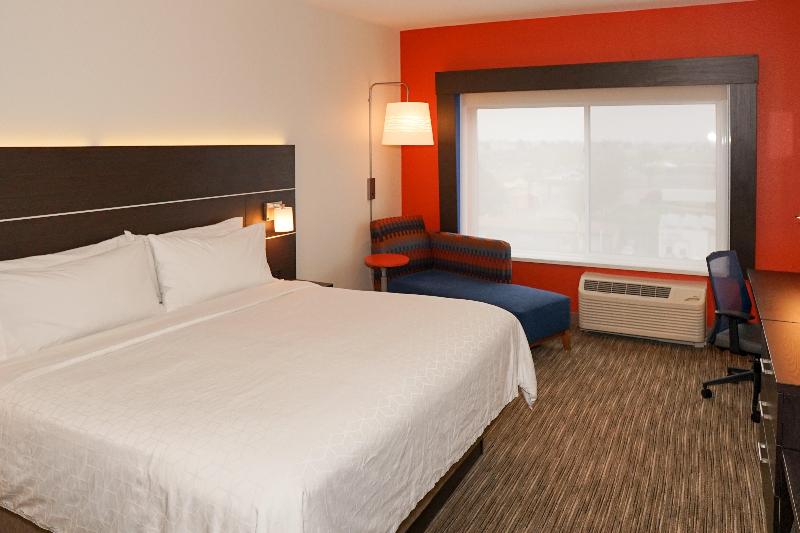 Holiday Inn Express & Suites Denver Aurora Medical Campus by IHG - photo 62