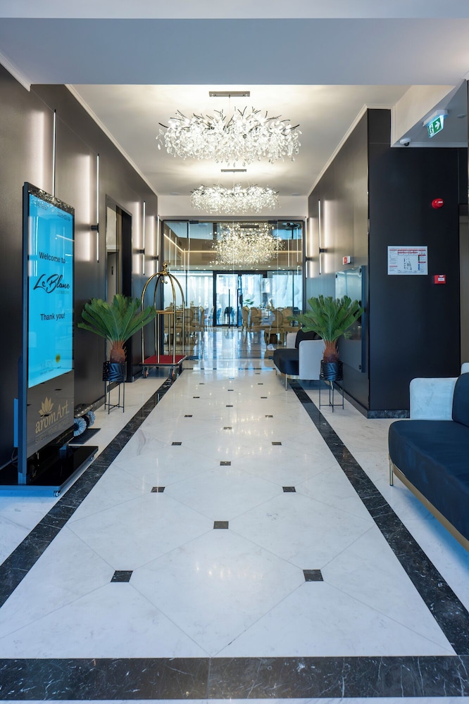 Le Blanc Cotroceni hotel - carbon neutral hotel in Bucharest