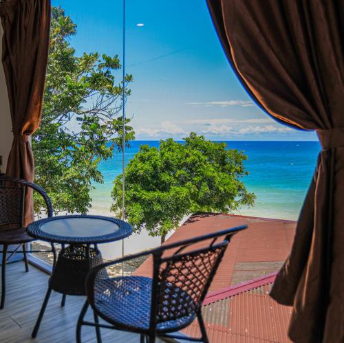 Dolphin Bay Island Resort 海豚岛 — Kota Belud — photo 3