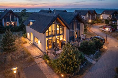 Ostsee Reetdachhaus Nr 43 Ostseestern im Strand Resort in Heiligenhafen, Germany