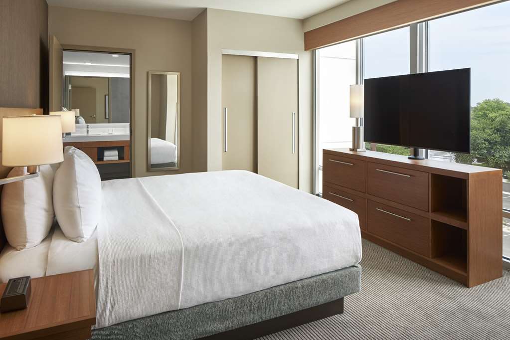 Hyatt Place Evansville - photo 13