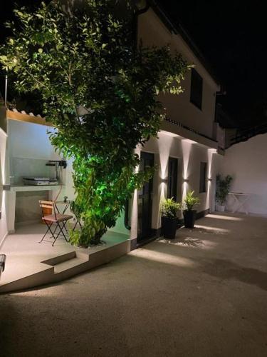 Luxury Apartman Anđela — 4-Star Luxury Hotel in Banjol, Croatia