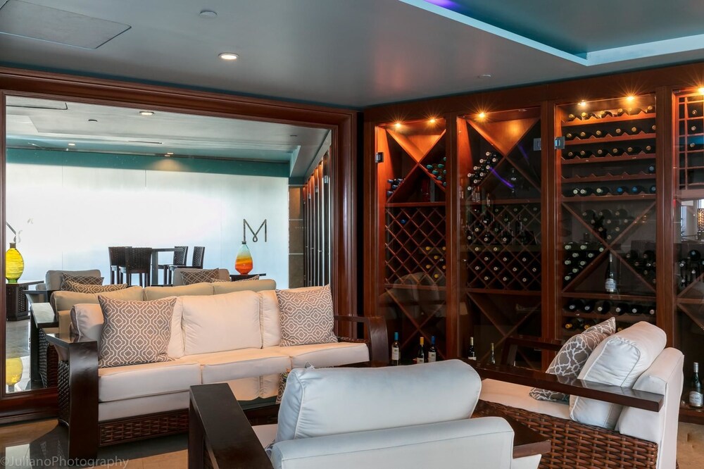 Marenas Resort Condos by Ammos VR - photo 2