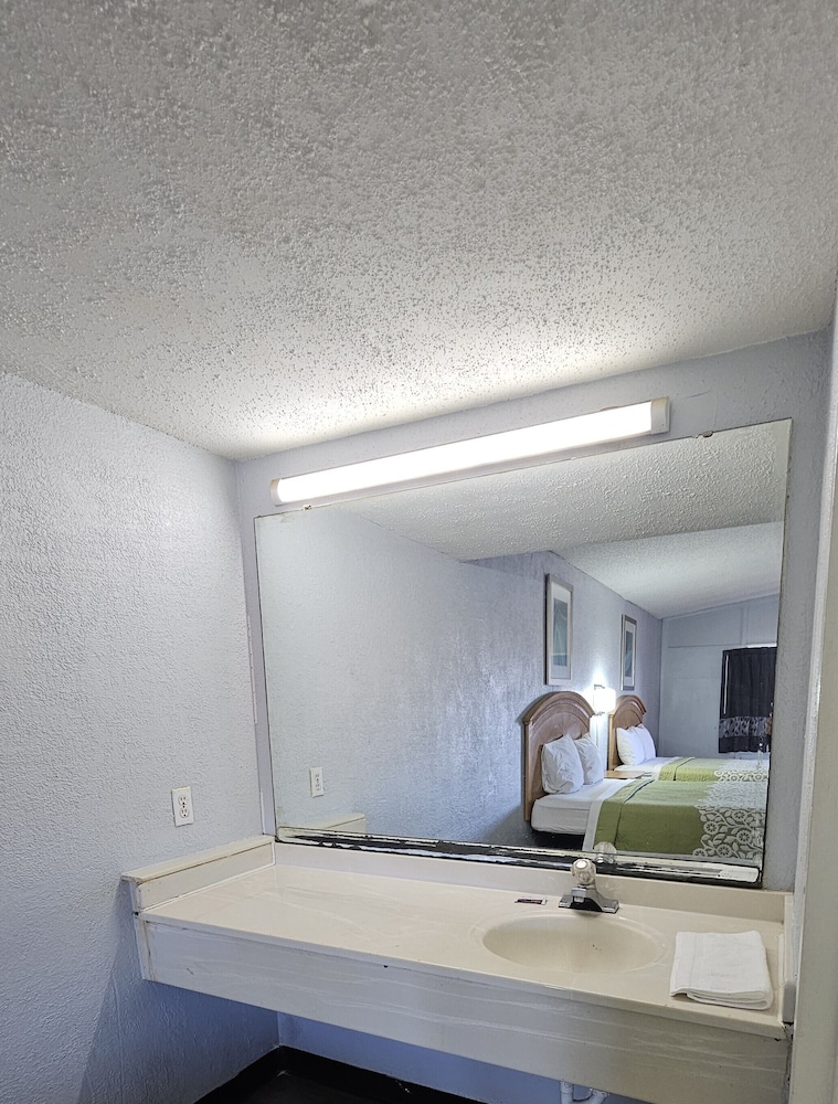 Washington Motel by OYO - photo 12