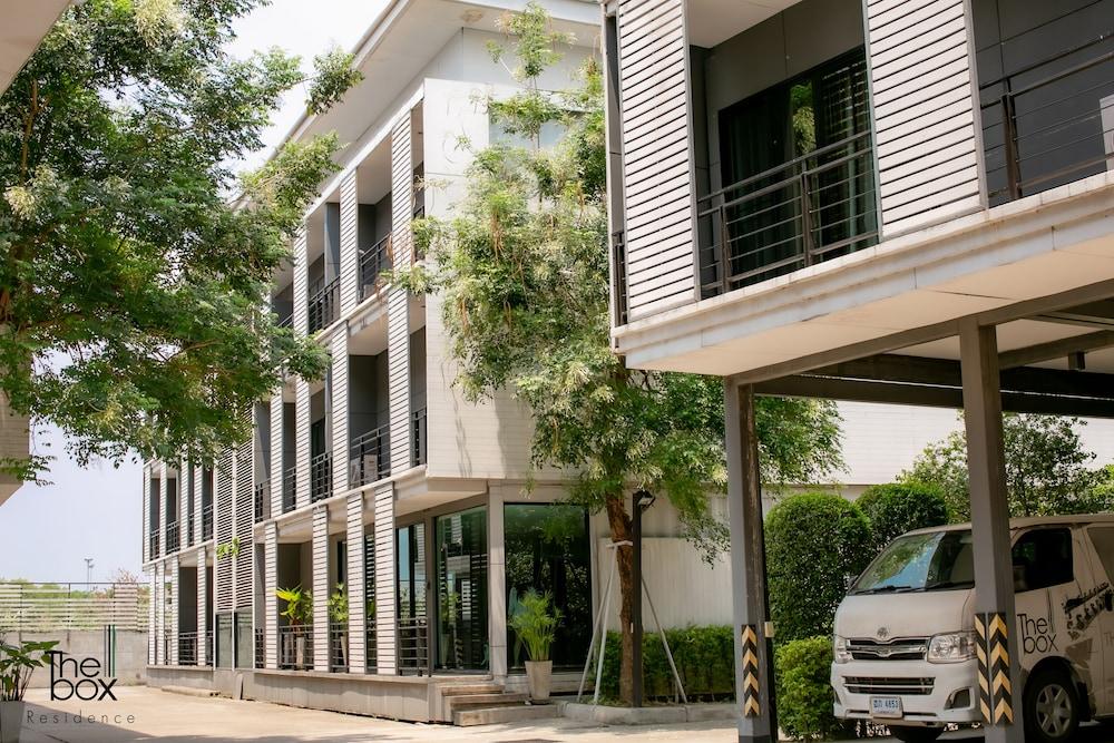 The Box Residence