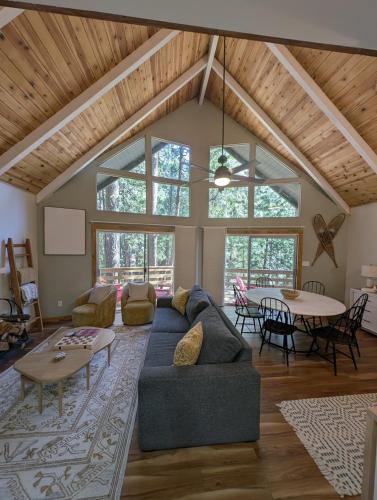 Mountain Haven Near Kirkwood Resort — hotel in Pioneer