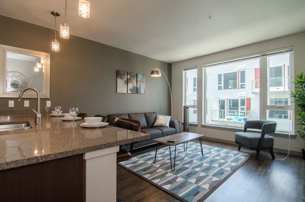 Capitol Hill Suites by Luxe Hubs - photo 48