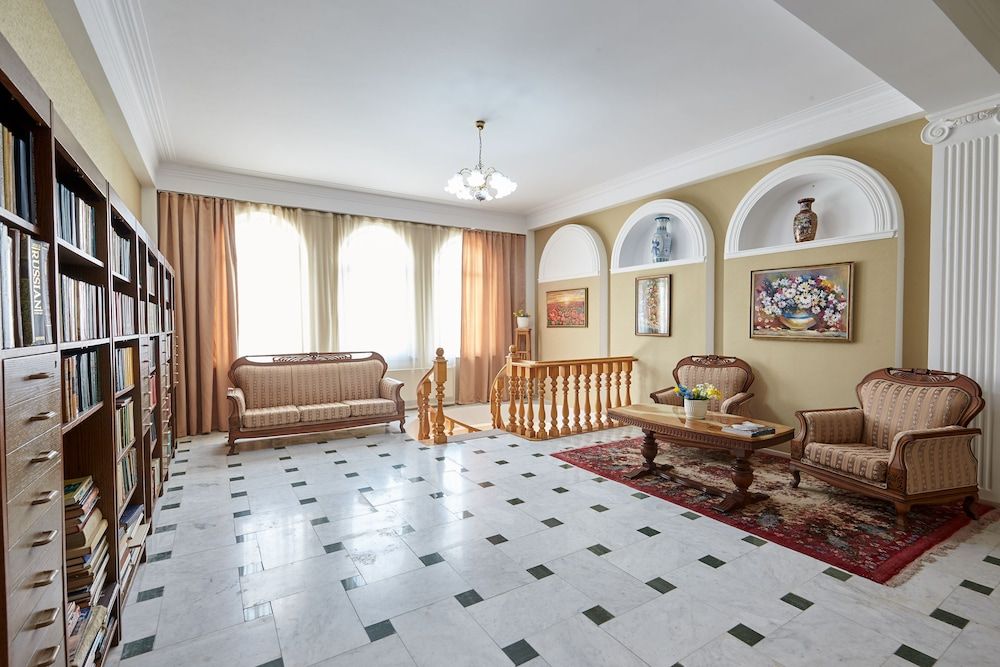 Hotel Antique Resorts