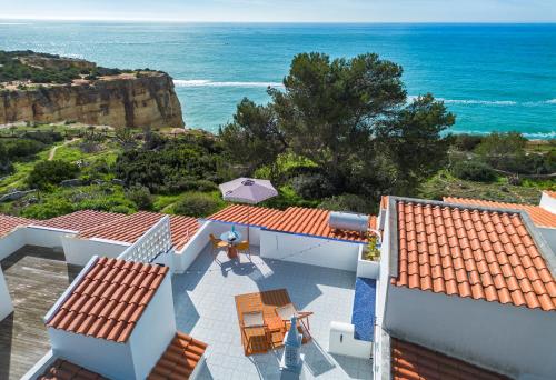 Ocean View Apartment — 4-Star Luxury Hotel in Carvoeiro, Portugal