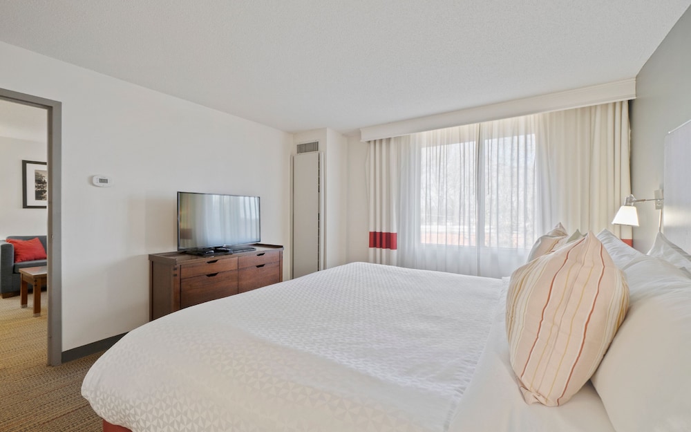 Four Points by Sheraton Charlotte - photo 10
