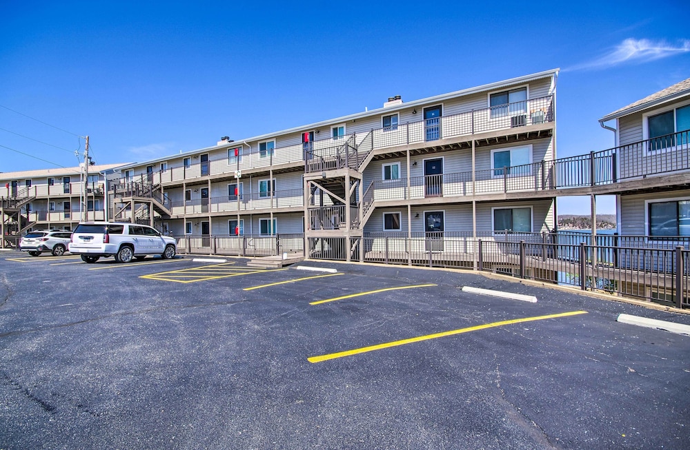 Osage Beach Resort Condo w Community Pool - photo 17