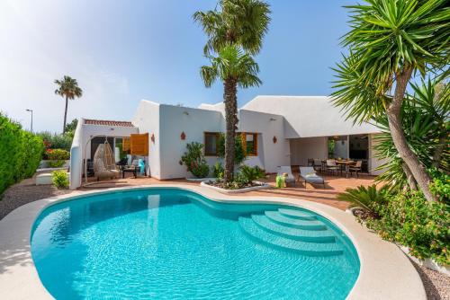 Villa Ibiza — 4-Star Luxury Hotel in San Javier, Spain