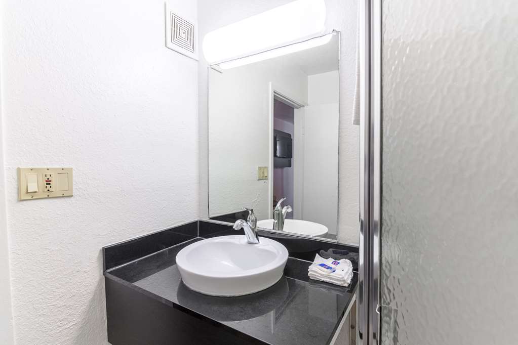 Motel 6 Pensacola FL Airport West - photo 16