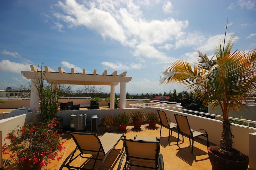 Riviera Maya Suites