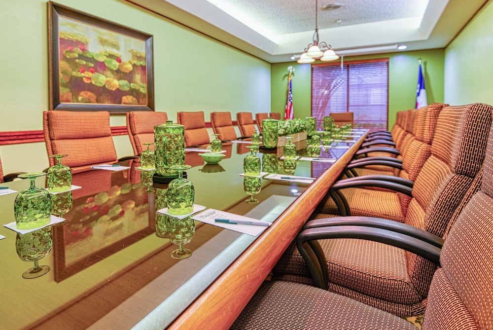 MCM Elegante Suites Abilene - photo 27