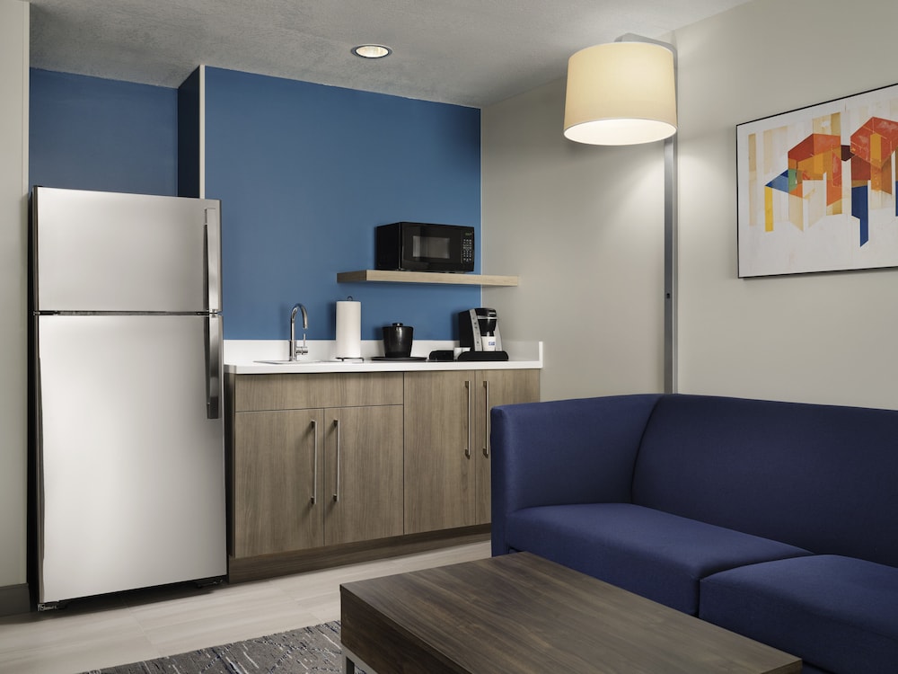 Holiday Inn Express Hotel & Suites Peru Lasalle Area by IHG - photo 28