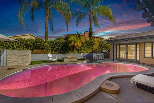 MV Retreat Pool Spa Fire Pit Family Friendly — hotel in Mission Viejo