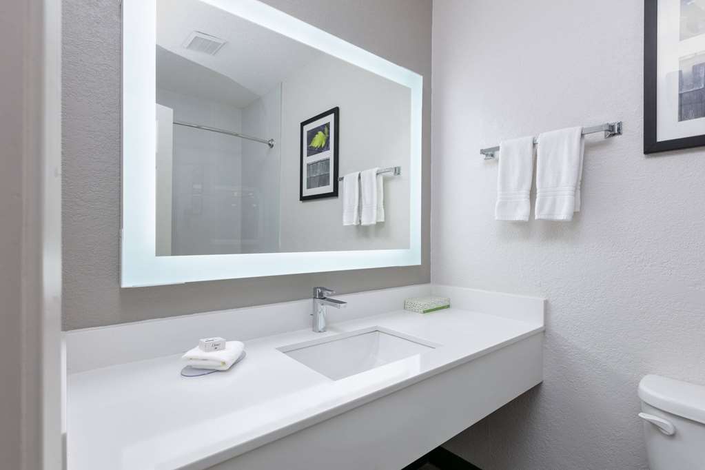 La Quinta Inn by Wyndham Dallas Uptown - photo 64