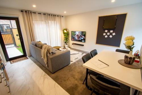 A touch of Luxury in Chch CBD with Free Carpark — 4-Star Luxury Hotel in Christchurch, New Zealand