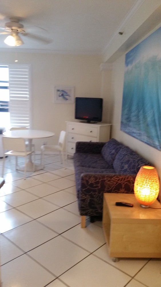 Hollywood Beach Resort One Bedroom Ocean View - photo 9
