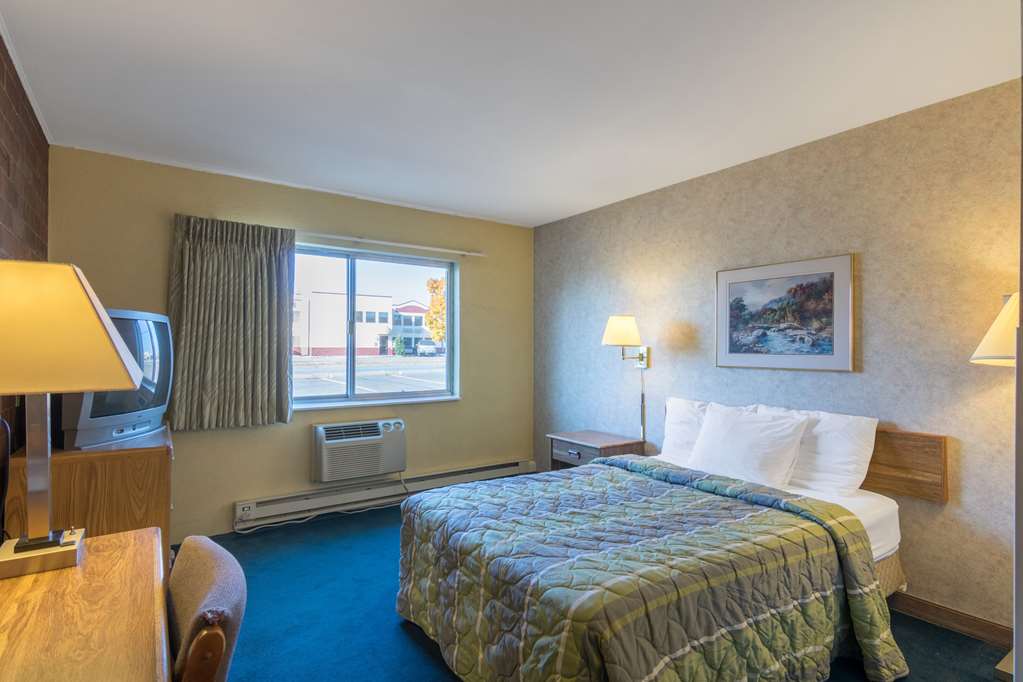 Motel 6 Eau Claire WI - photo 4