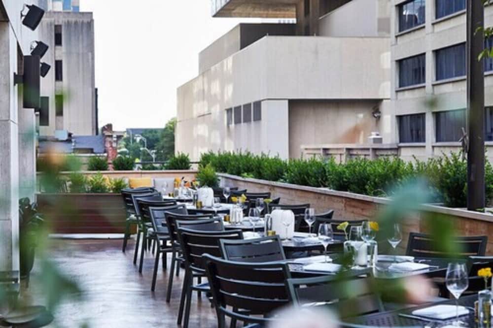 Fairlane Hotel - photo 57