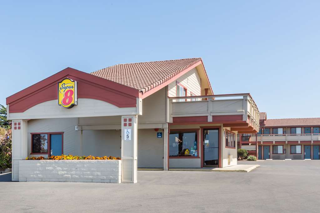 Super 8 by Wyndham Fort Bragg - featured photo