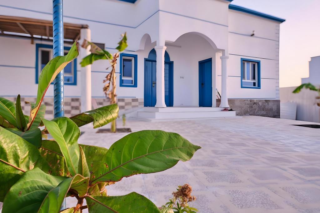 Salem Fish Guest House 17177379 — Sur