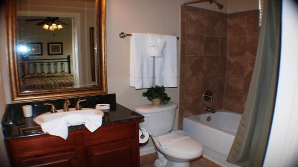 Ip60329 Bella Piazza Resort 3 Bed 3 Baths Condo - photo 12