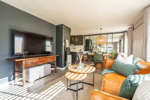 Luxury Green Point Apartment — 4-Star Luxury Hotel in Cape Town, South Africa