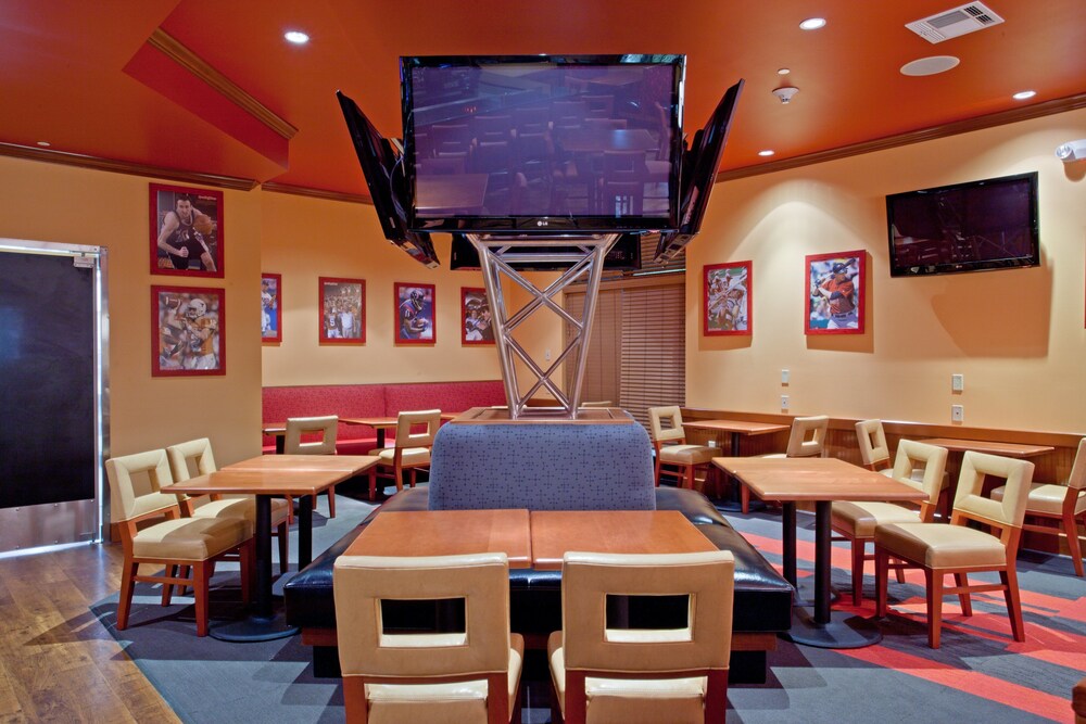 Holiday Inn Hou Energy Corridor Eldridge by IHG - photo 58