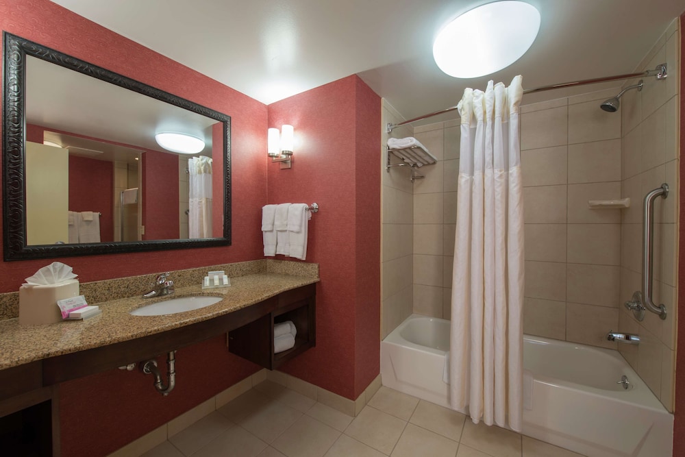 Hilton Garden Inn Tupelo - photo 33
