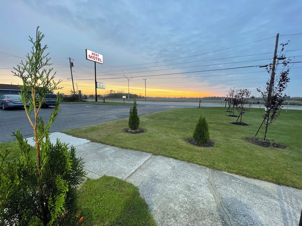 Best Motel Bowling Green — Bowling Green