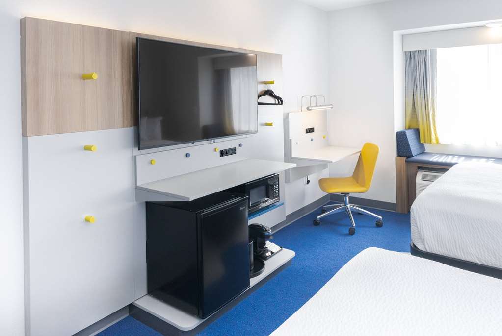 Microtel Inn & Suites by Wyndham Springville - photo 7