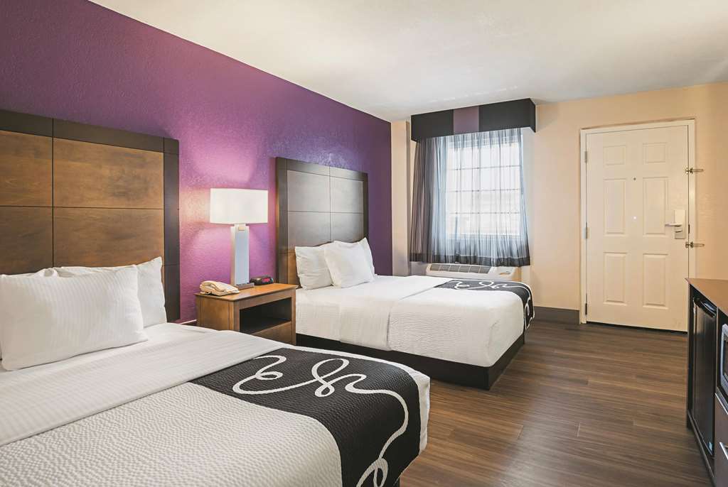 Wingate by Wyndham Galveston Beachfront at the Seawall - photo 20