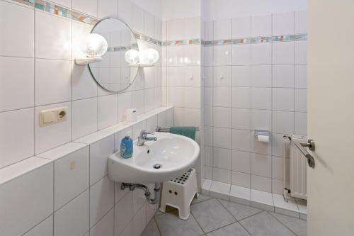 Ferienhaus Finja — 4-Star Luxury Hotel in Dornum, Germany