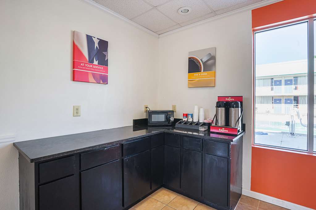 Motel 6 Tifton GA - photo 21
