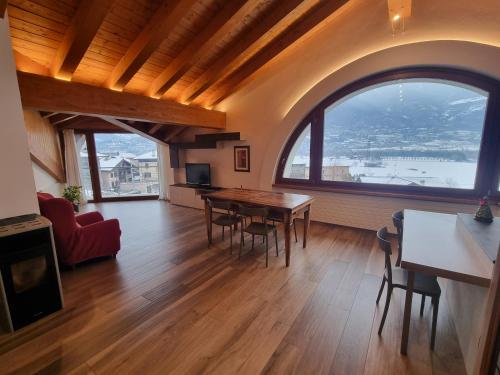 Maison de l'Envers — 4-Star Luxury Hotel in Aosta, Italy