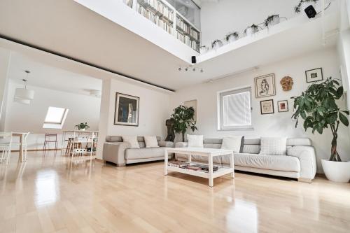Matic Spacious Modern Apartment — 4-Star Luxury Hotel in Ljubljana, Slovenia