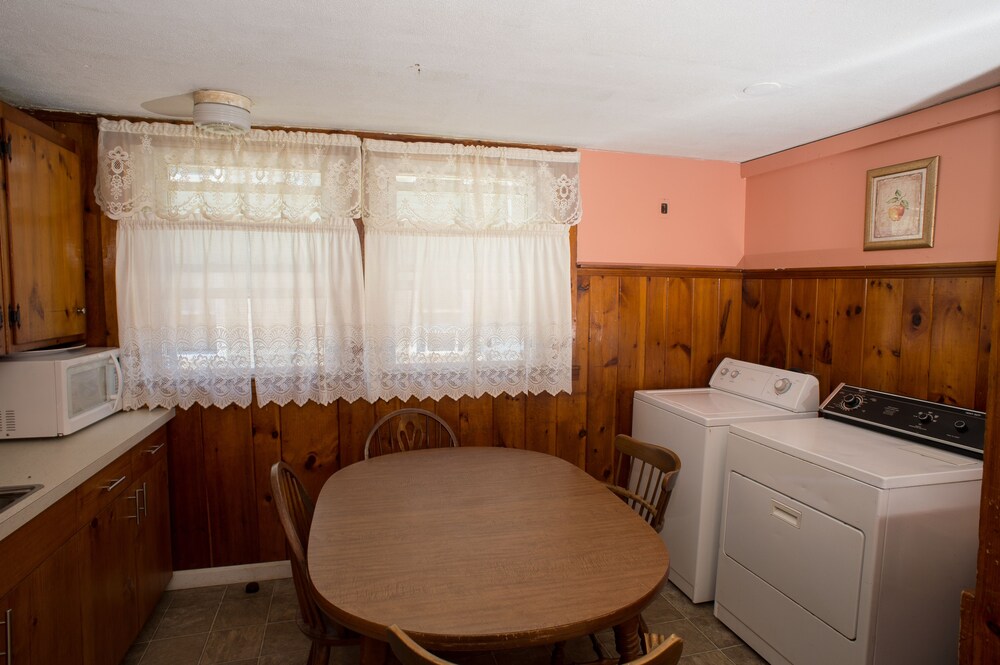 Nautical Motel and Suites - photo 93