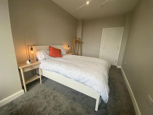 Chic Mill conversion beside Piece Hall & Eureka in Halifax, United Kingdom